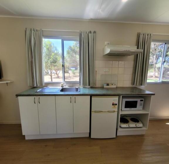 מוטל Mt Barker Holiday Park   Western Australia