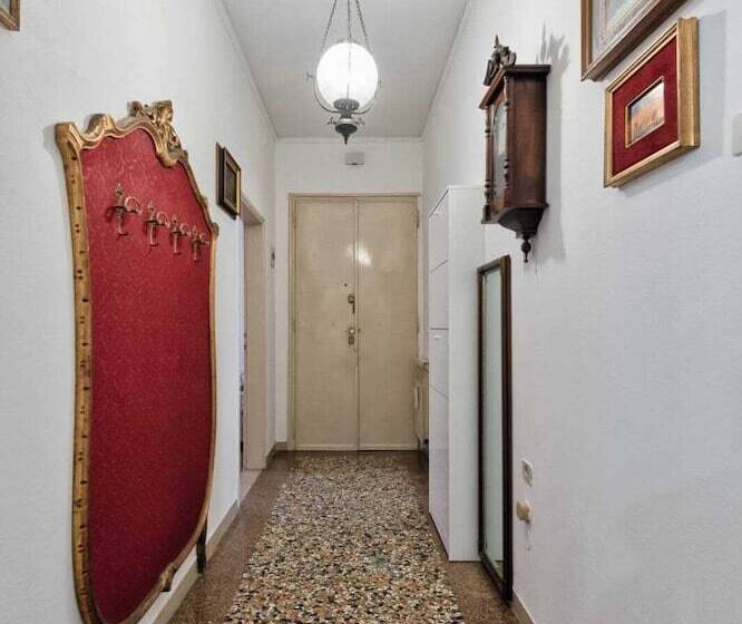 پانسیون Santa Marina Venice Apartment