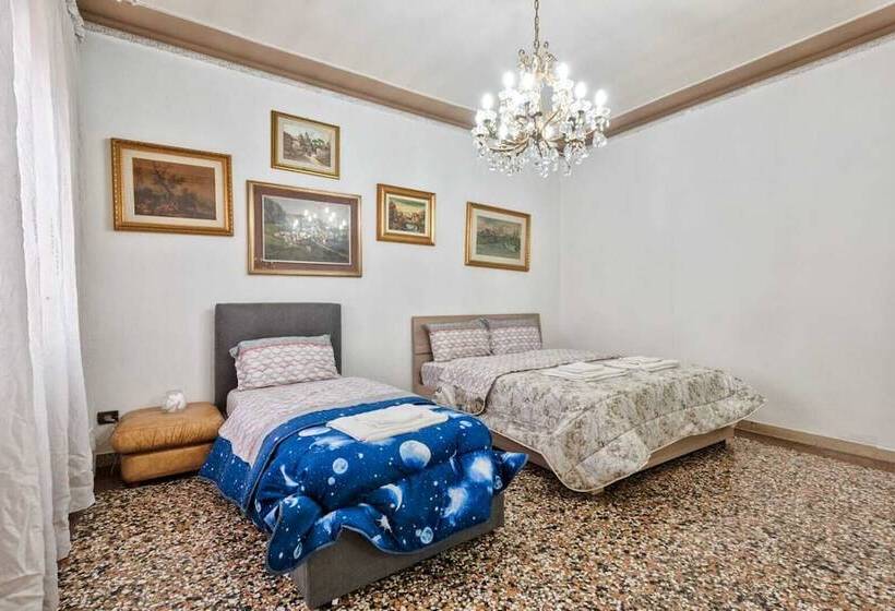پانسیون Santa Marina Venice Apartment