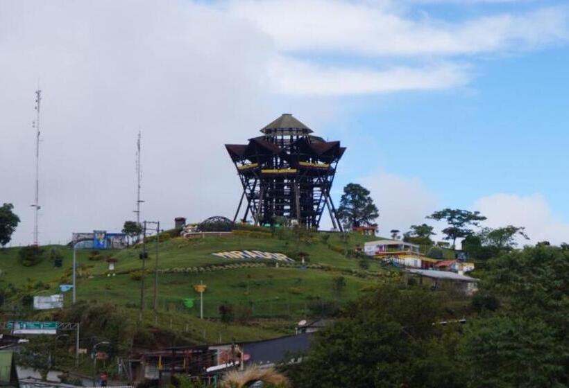 پانسیون Hostal Magica Noche Filandia