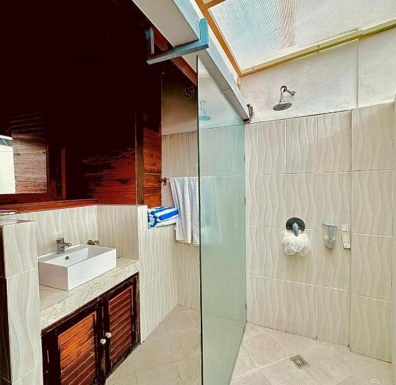 پانسیون Room 1 Pool View @ Tropical Guesthouse Umalas