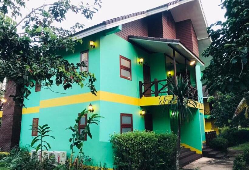 Saensukkho Green Hotel & Resort