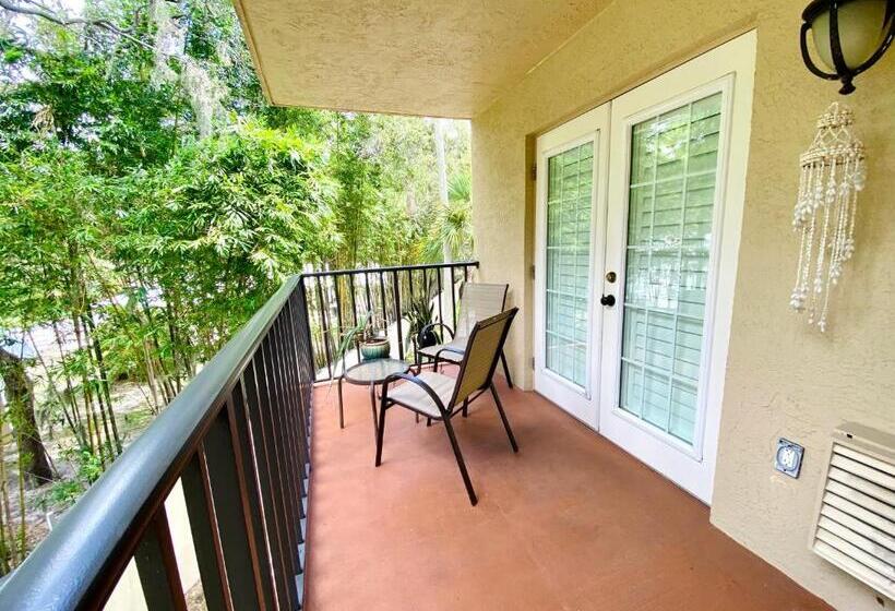 Condo In Waterfront Resort With Balcony Close To Beaches Free Bikes