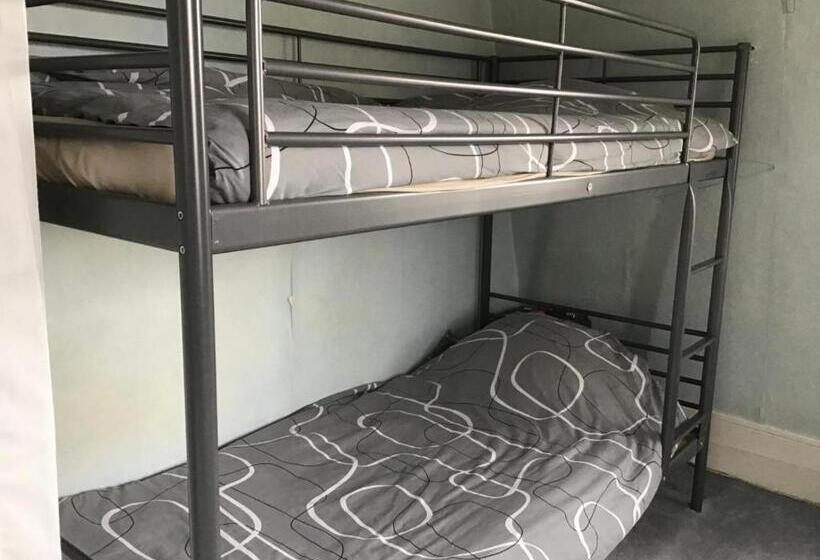 הוסטל Fernando S Place