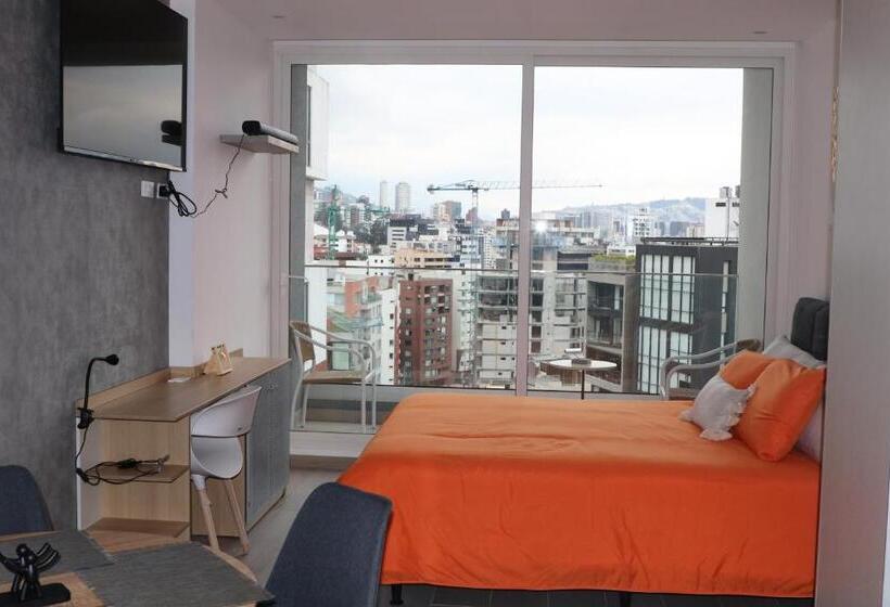 مبيت وإفطار Vatten Studios And Suites By Check In Ec