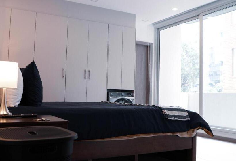 مبيت وإفطار Vatten Studios And Suites By Check In Ec