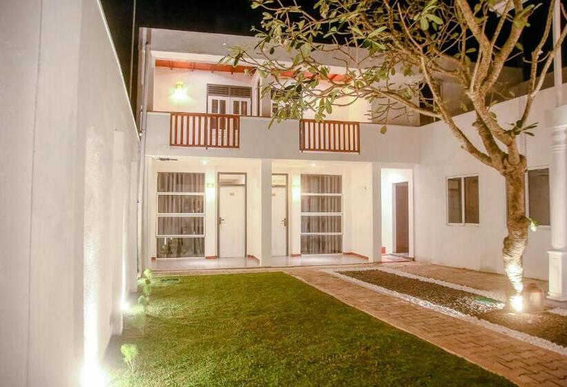 호텔 Anchorage Mirissa