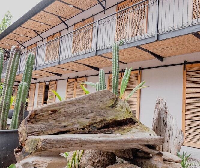 هتل Casa De Hadas