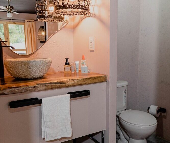 هتل Casa De Hadas