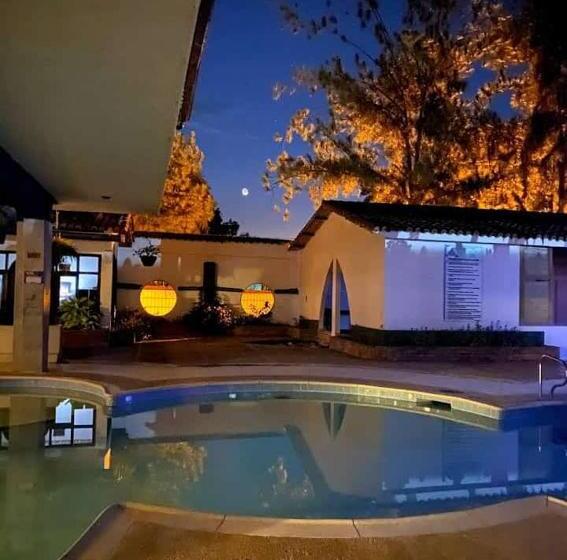 هتل Las Palmas Melgar