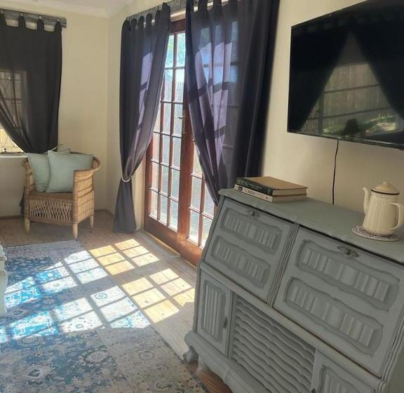 فندق The Farmery Garden And Guesthouse