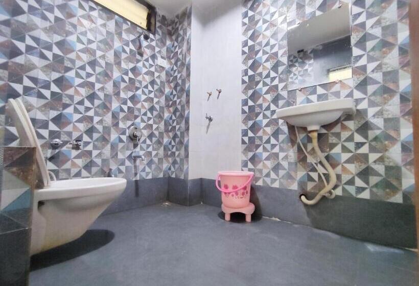 Отель Vraj