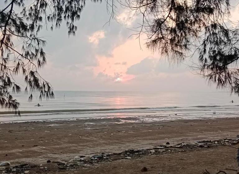 پانسیون บ้านระเบียงเลหลังสวน ทั้งหลัง 2 นอน 2 น้ำ 1 ครัว