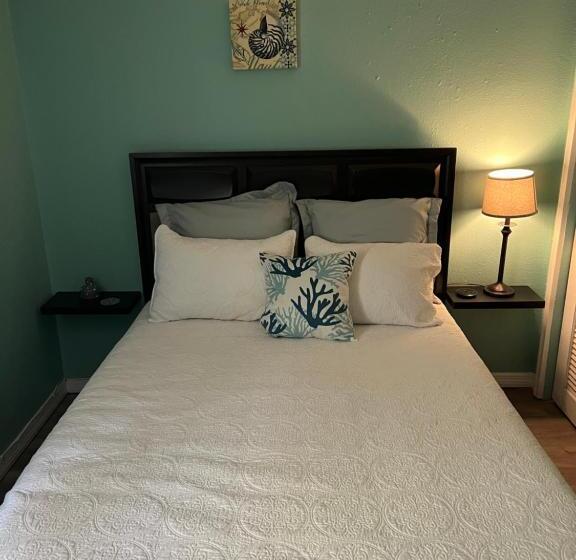 بنسيون La Adventura Villa