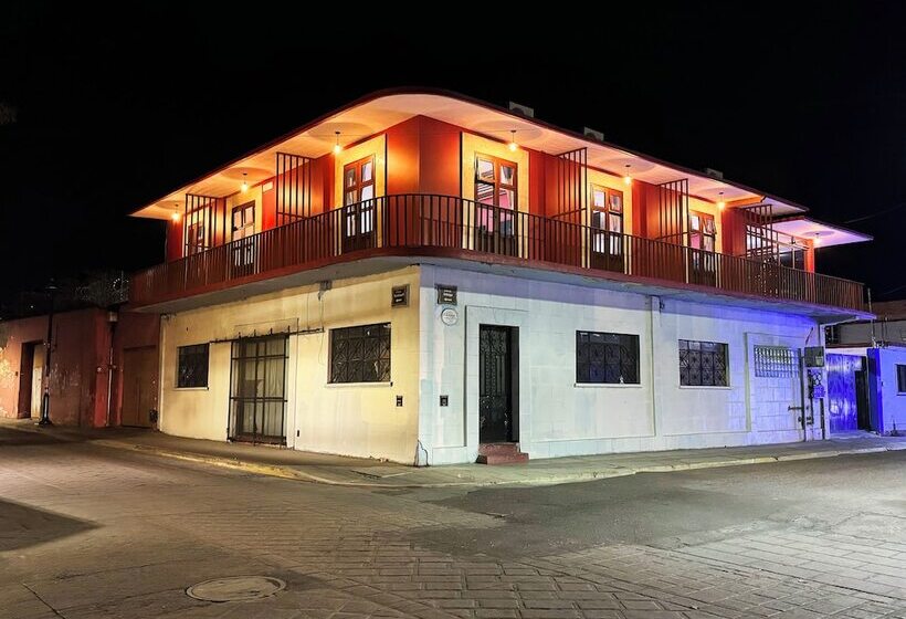 پانسیون Lidia Anturios Suites