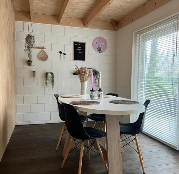 تختخواب و صبحانه De Appelhoeve