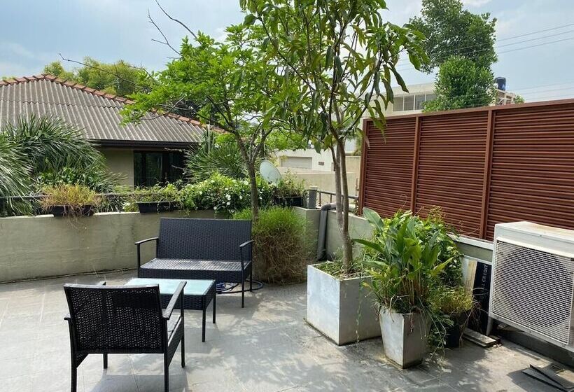 住宿加早餐  Cozy Luxury Room With Beautiful Views