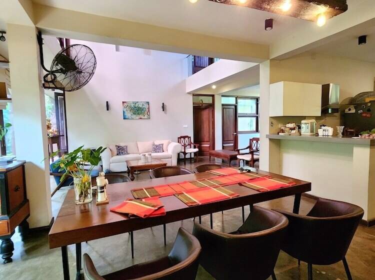 住宿加早餐  Cozy Luxury Room With Beautiful Views