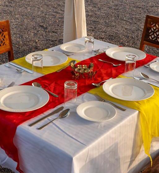 فندق Desert Trails Khuri