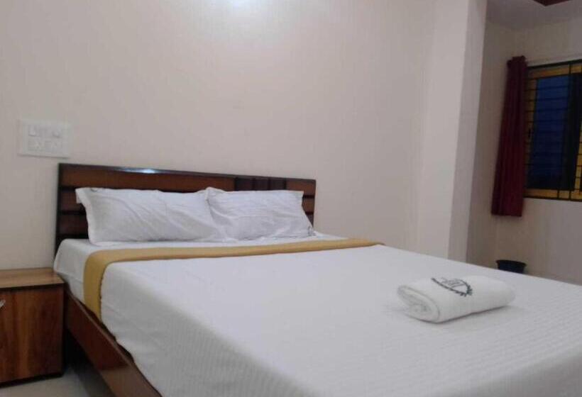 酒店 Oyo Thirumala Comfort & Lodging