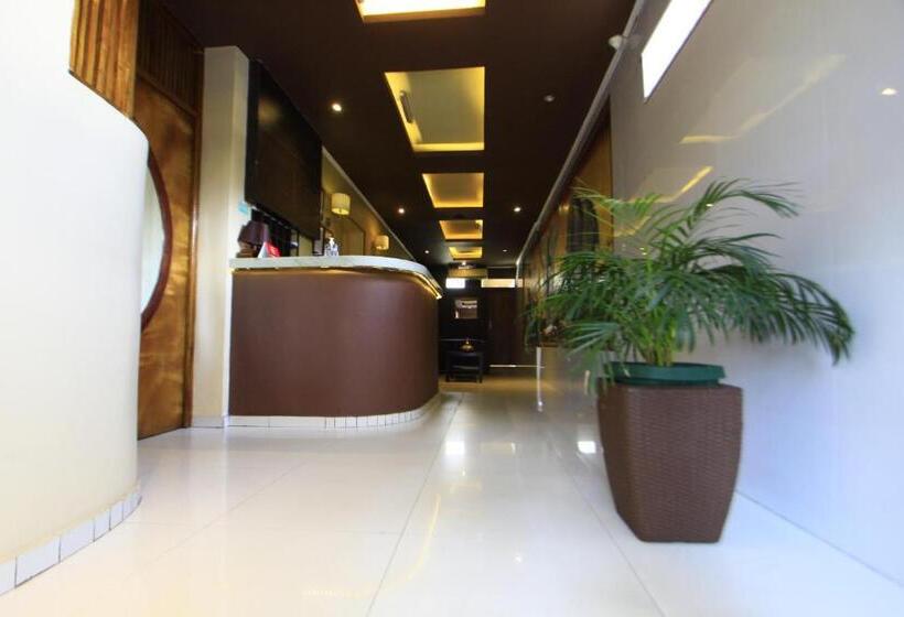 בית מלון כפרי Residencial City