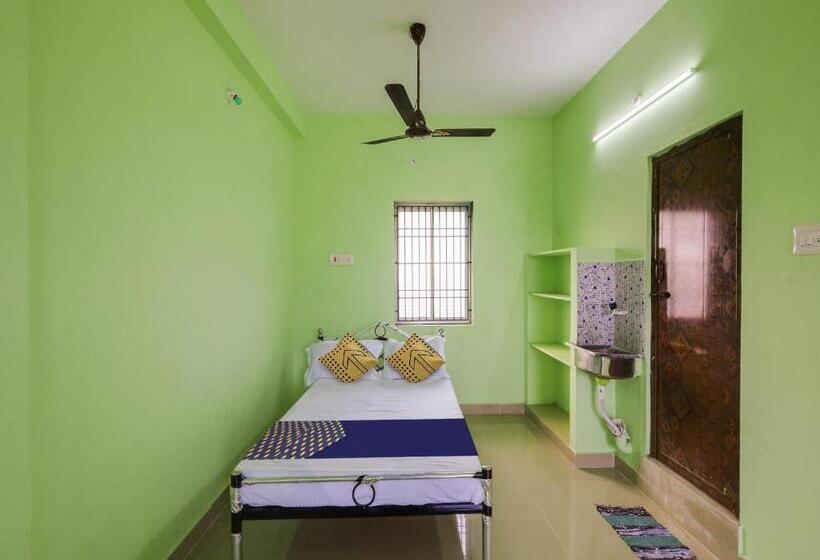 هتل Spot On The Green Park