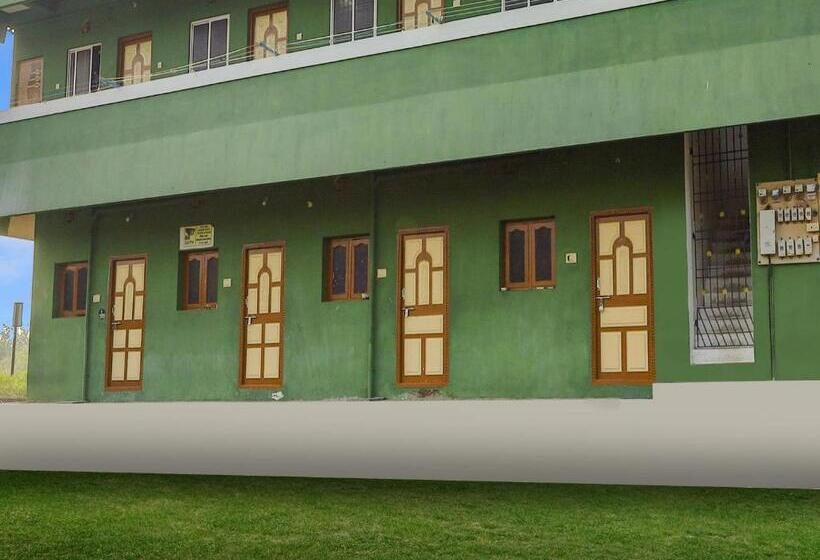 هتل Spot On The Green Park