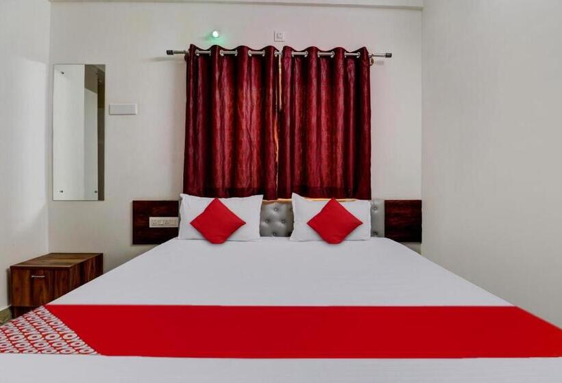 Oyo Hotel Aishwarya Comforts