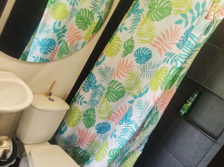 پانسیون Amalaya Hostel