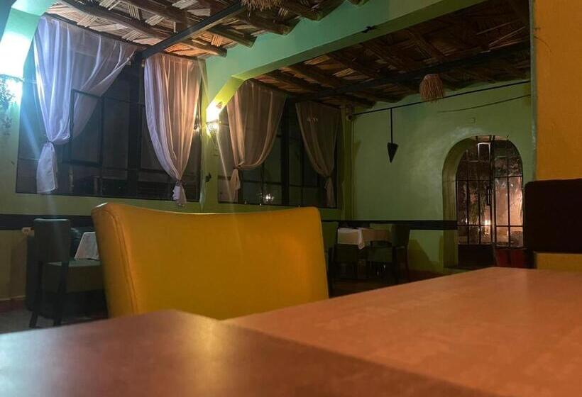 پانسیون Asarag