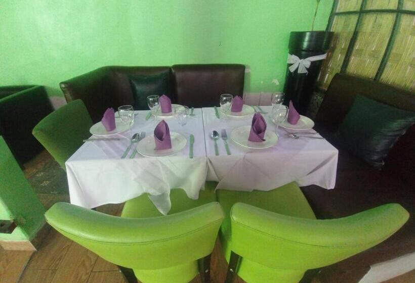 پانسیون Asarag