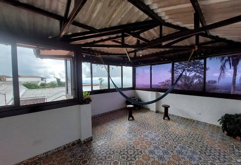 پانسیون Casa Helena