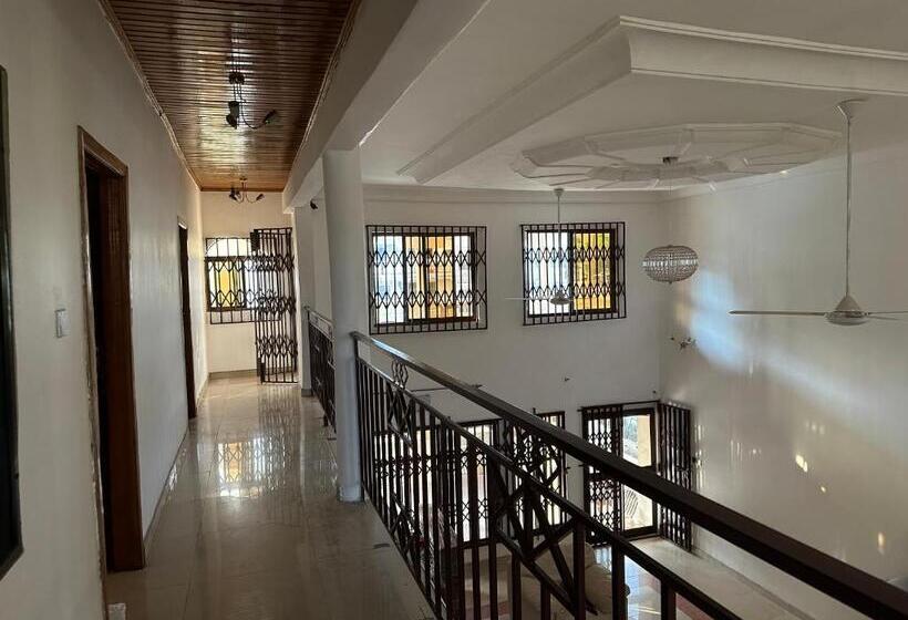 بنسيون D Barfi Guesthouse, Excellent Location