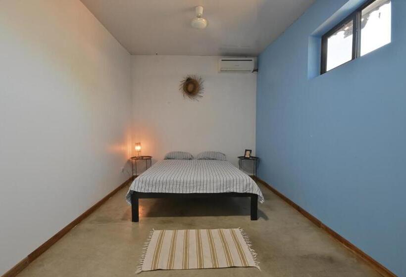 پانسیون Hostel Real