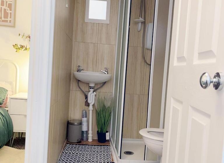 پانسیون Monk S Lodge Private En Suite Room Cv1