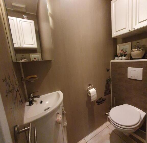 膳宿费 Room In Bb   Nathalies Home   2 Bedrooms Breakfast