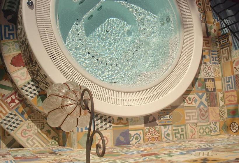 تختخواب و صبحانه Bastide Fauvette & Spa