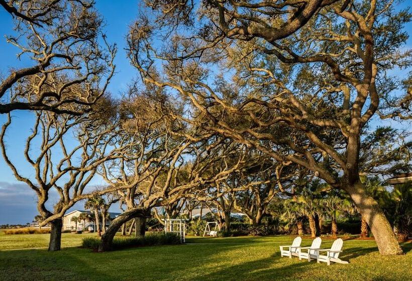 فندق Beachview Club