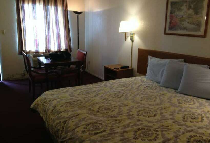 בית מלון כפרי Crown Inn