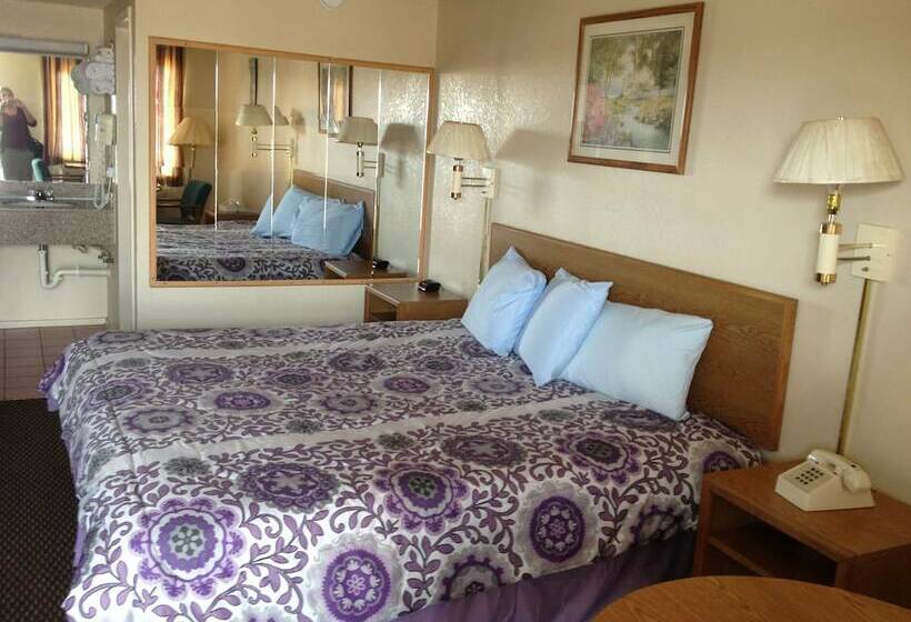 בית מלון כפרי Crown Inn