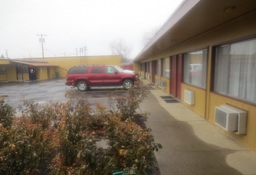 בית מלון כפרי Downtowner Inn