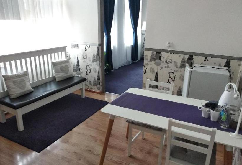 فندق Harmonica Studio