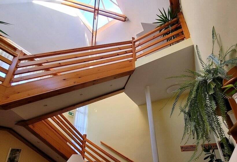 هتل Józsi Bácsi Vendéglője és Szállodája