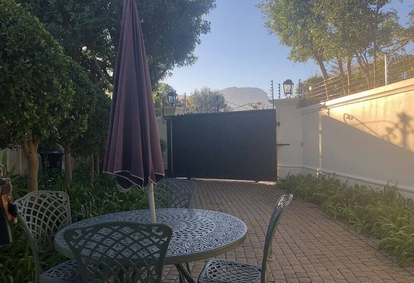 בית מלון כפרי Navona Constantia Guest Cottage