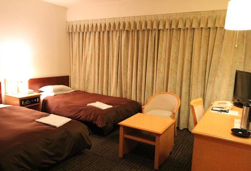 فندق New Gaea Oitaekimae