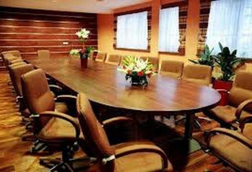 هتل Promyk Wellness & Spa