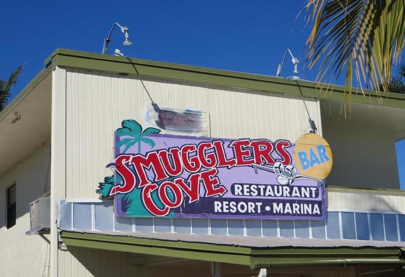 فندق Smuggler's Cove Resort And Marina