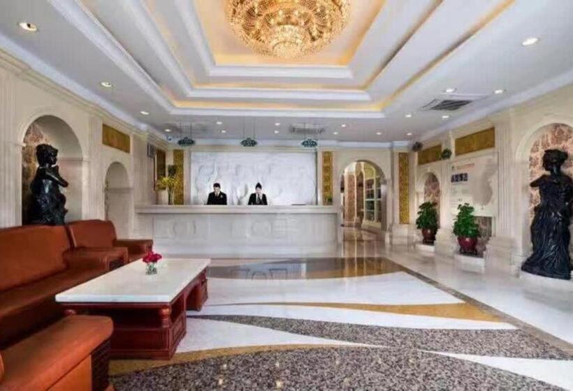 Vienna Hotel Shenzhen Luohu Port