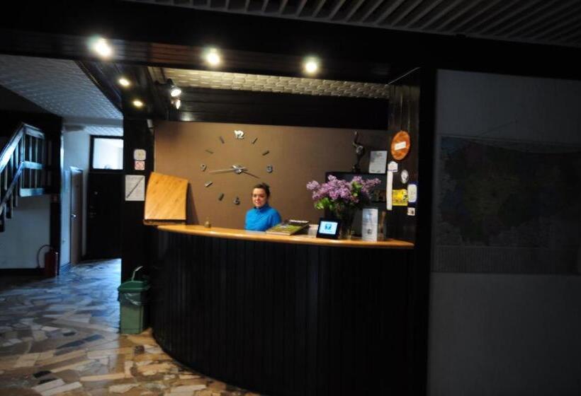 בית מלון כפרי Zajazd Pod Kasztanami