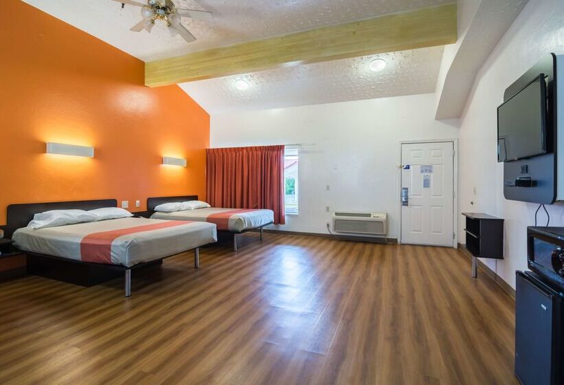 Motel 6 Globe, Az
